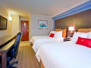 Crowne Plaza Toronto Airport