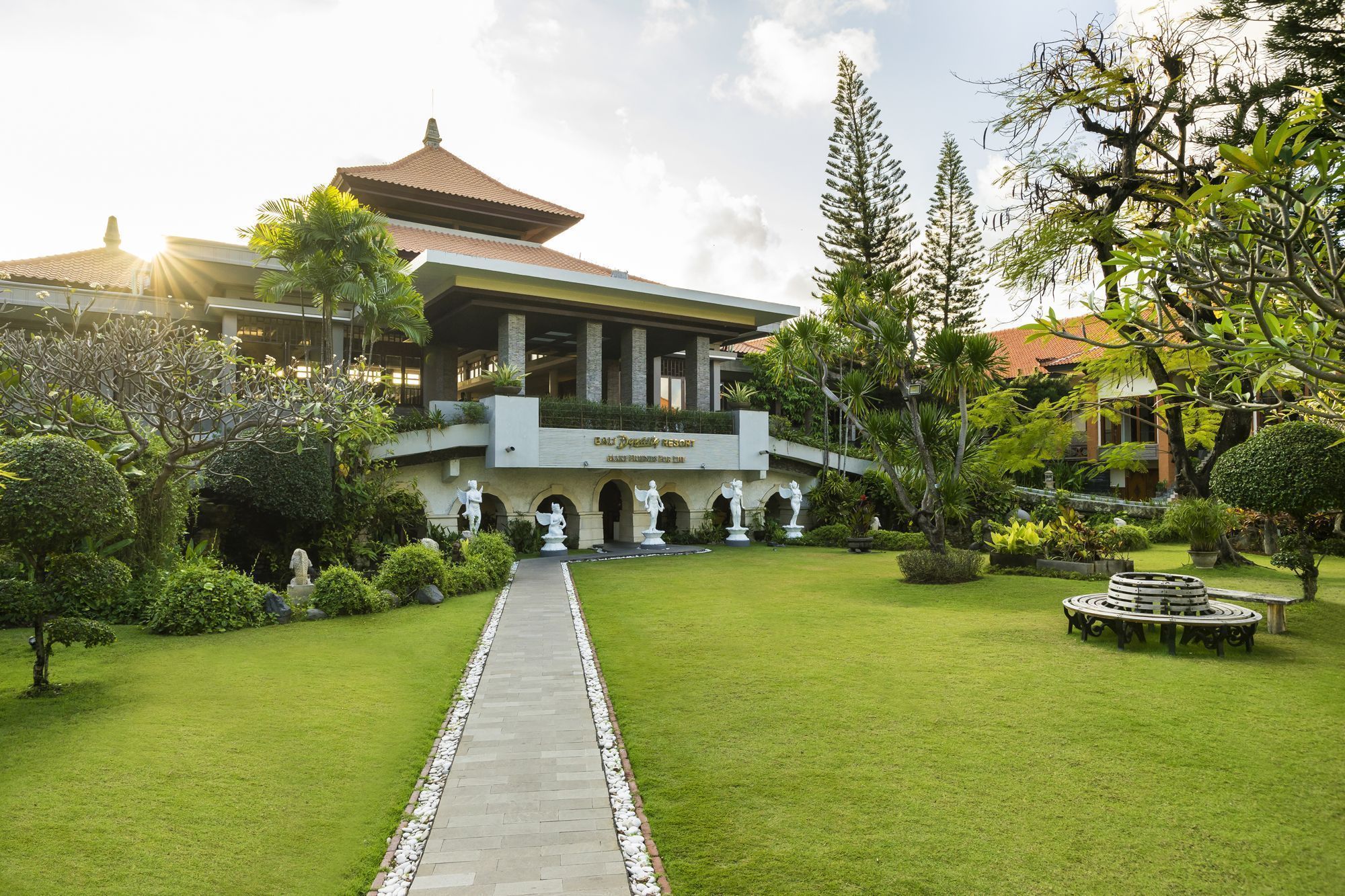 Bali Dynasty Hotel