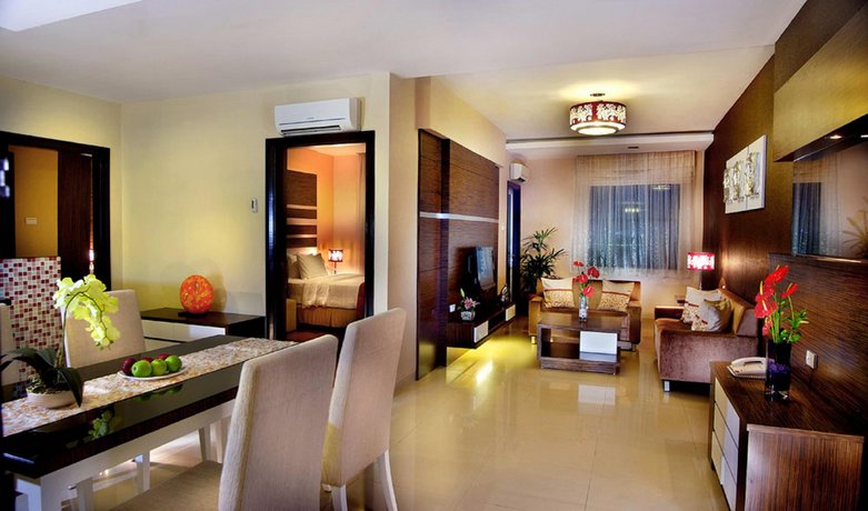 Grand Aston City Hall Hotel and Serviced Residence