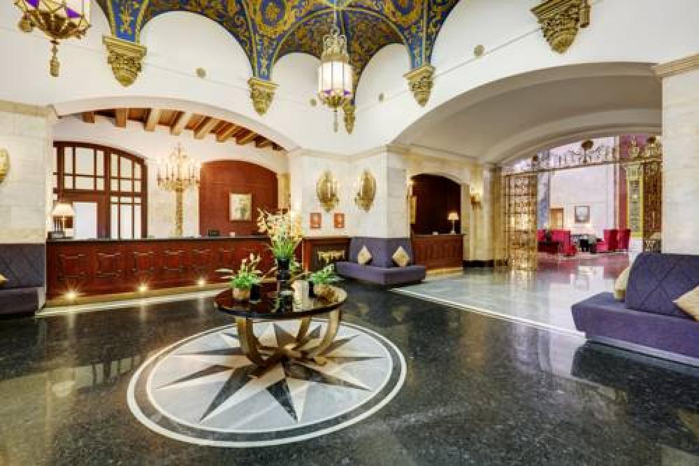 Hilton Moscow Leningradskaya Hotel