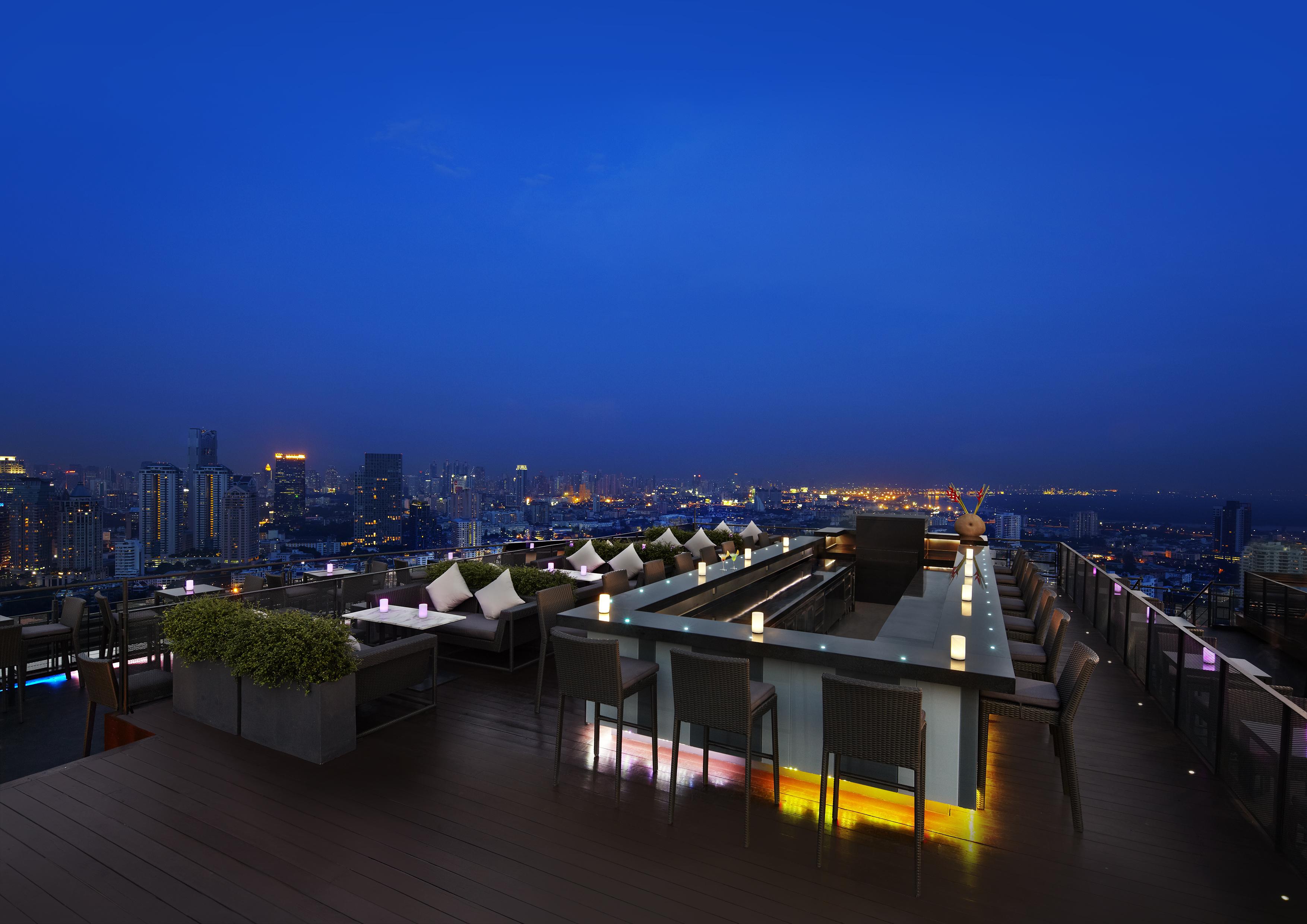 Anantara Sathorn Bangkok Hotel