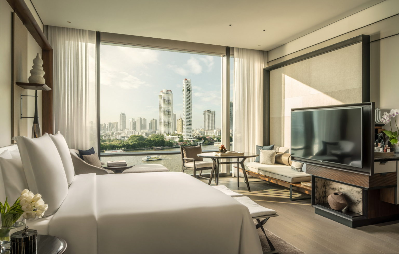 Four seasons Hotel Bangkok