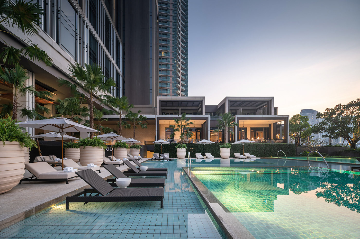 Four seasons Hotel Bangkok