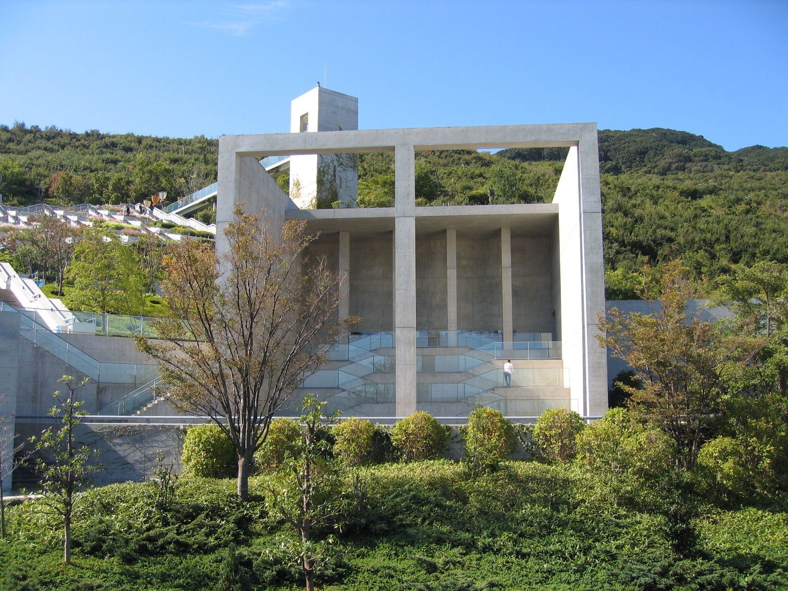 Hyogo Prefectural Awaji Yumebutai International