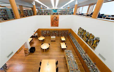 Biblioteca Municipal Almeida Garrett