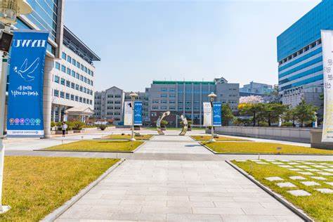 Hanyang University