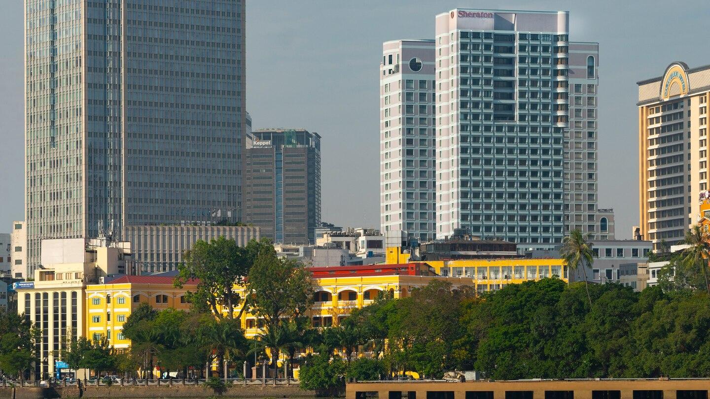 Sheraton Saigon Hotel &amp; Towers