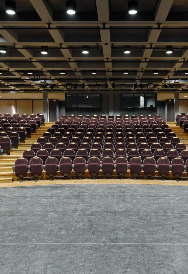 Grande halle de la Villette