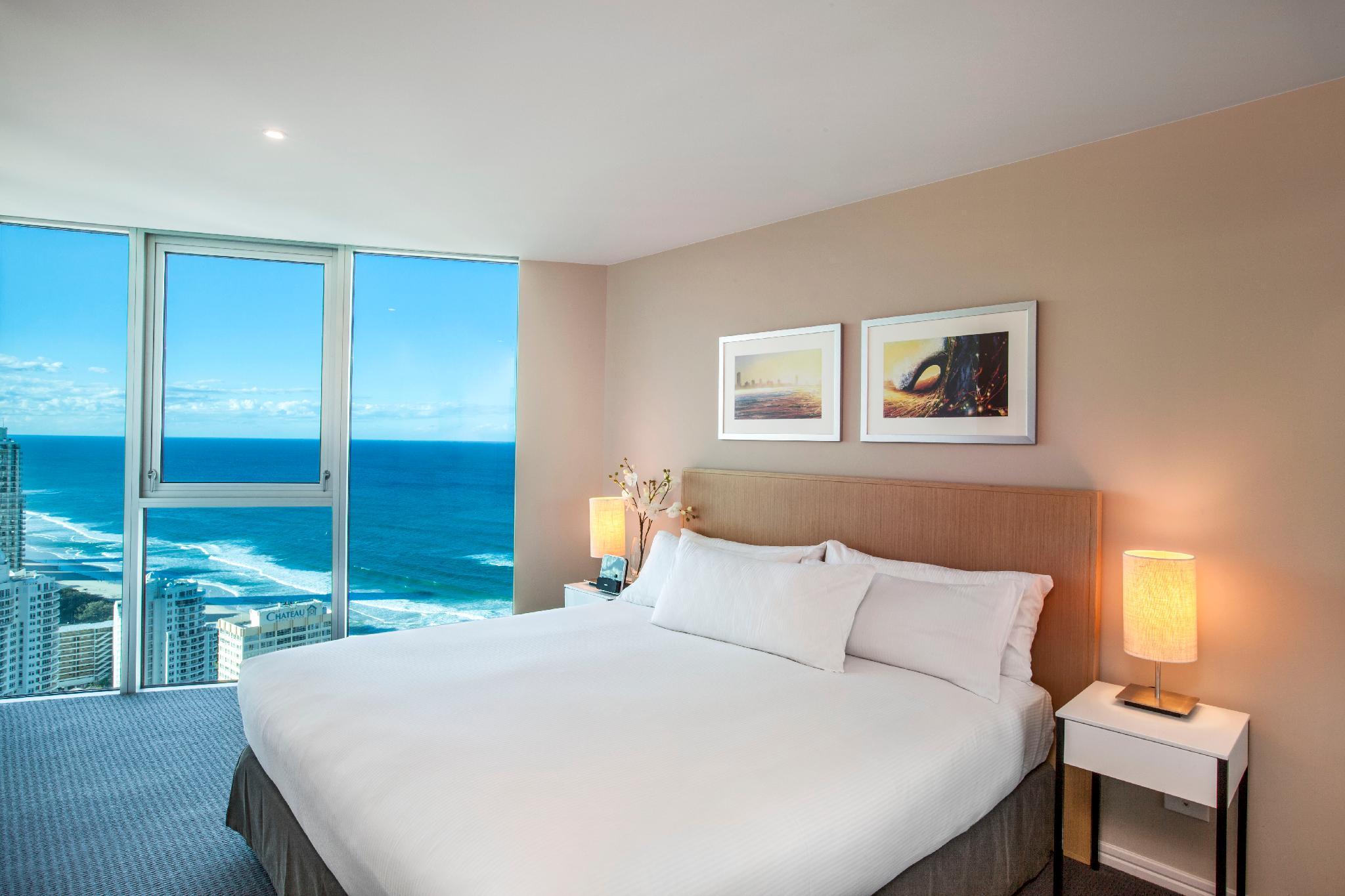 Hilton Surfers Paradise Hotel &amp; Residences