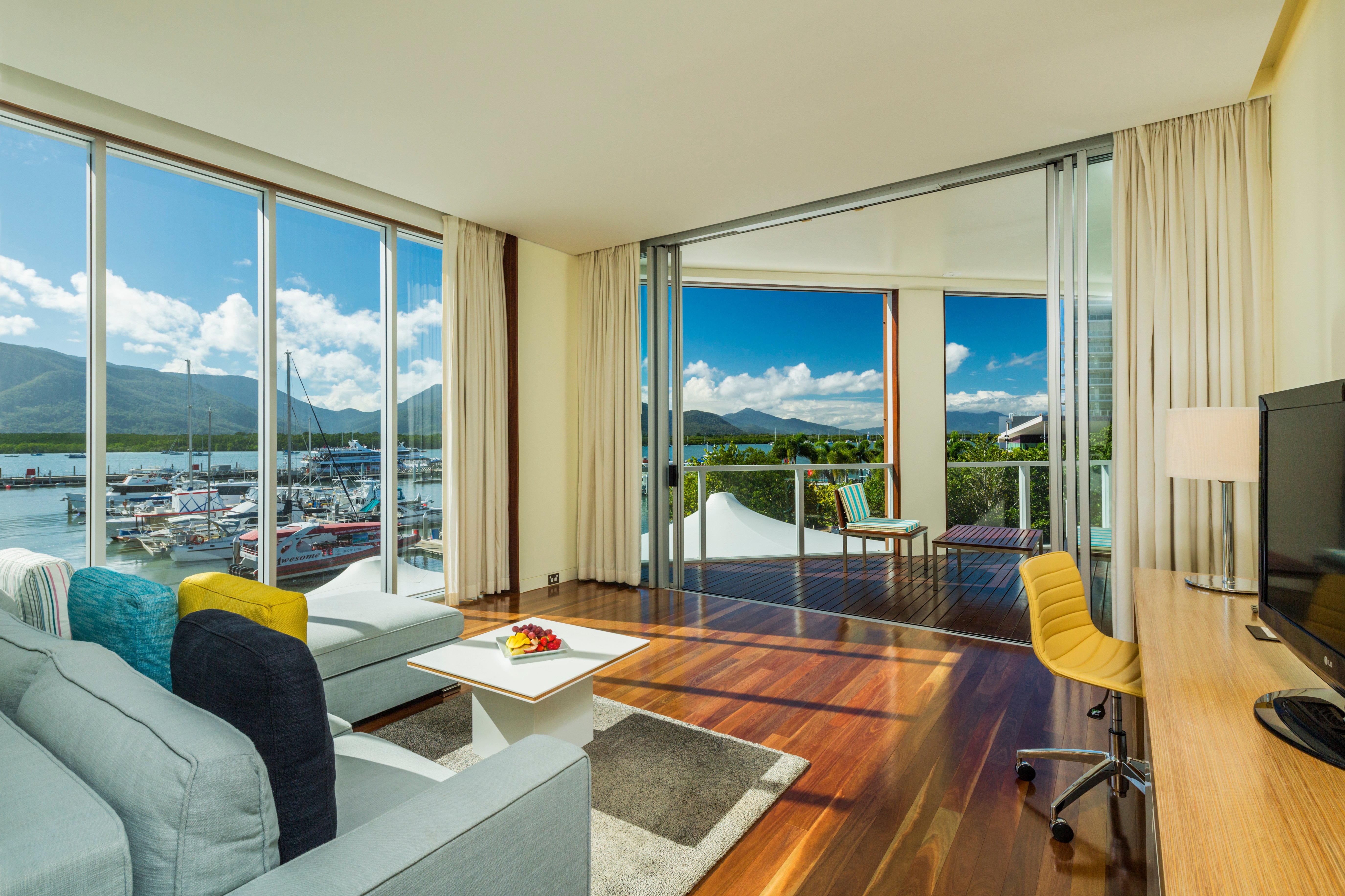 Shangri-La Hotel - The Marina - Cairns