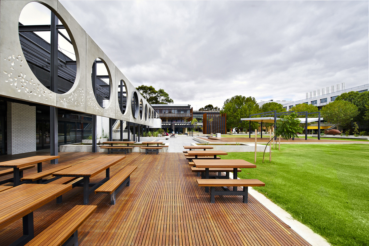 Deakin University, Geelong Waurn Ponds Campus