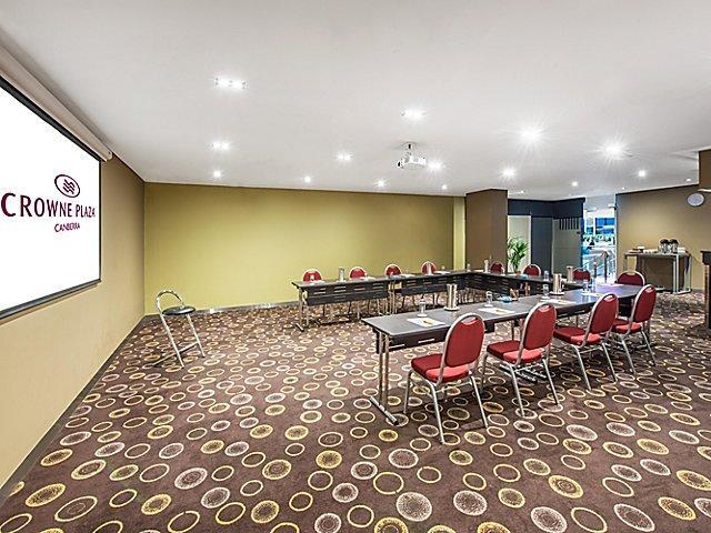 Crowne Plaza Canberra