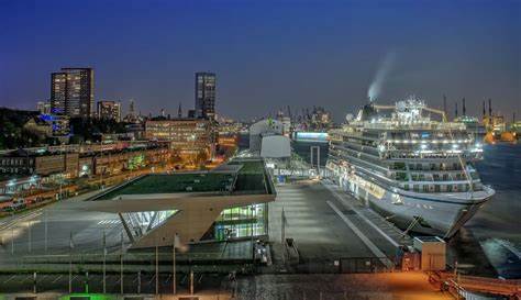 Hamburg Cruise Center Altona