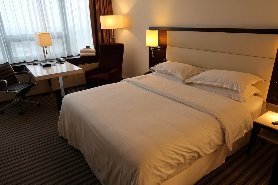 Sheraton Munich Arabellapark Hotel