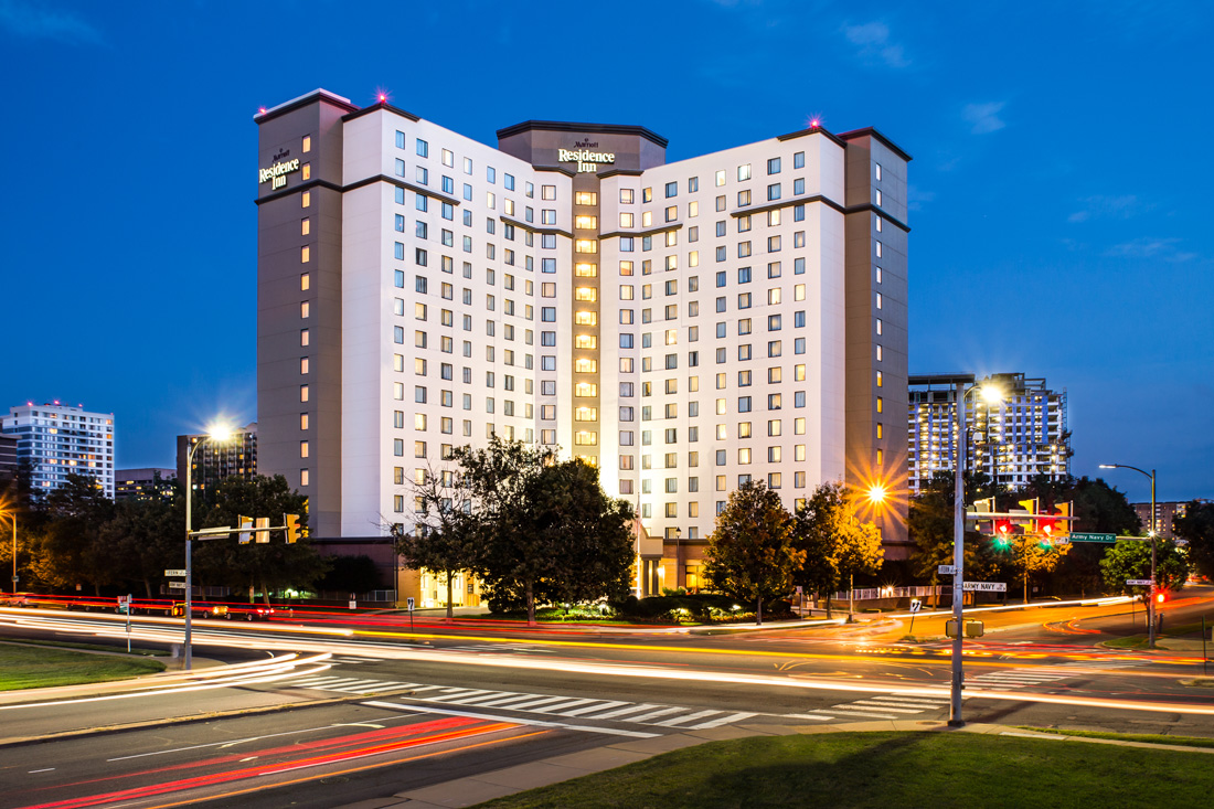 Renaissance Arlington Capital View Hotel