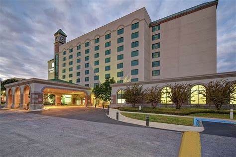 Embassy Suites by Hilton Montgomery - Hotel